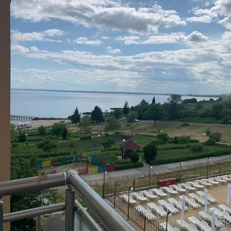 Apartment Комплекс Конти Ravda